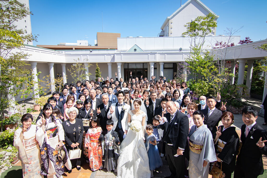 挙式は生演奏でとても神聖な雰囲気！